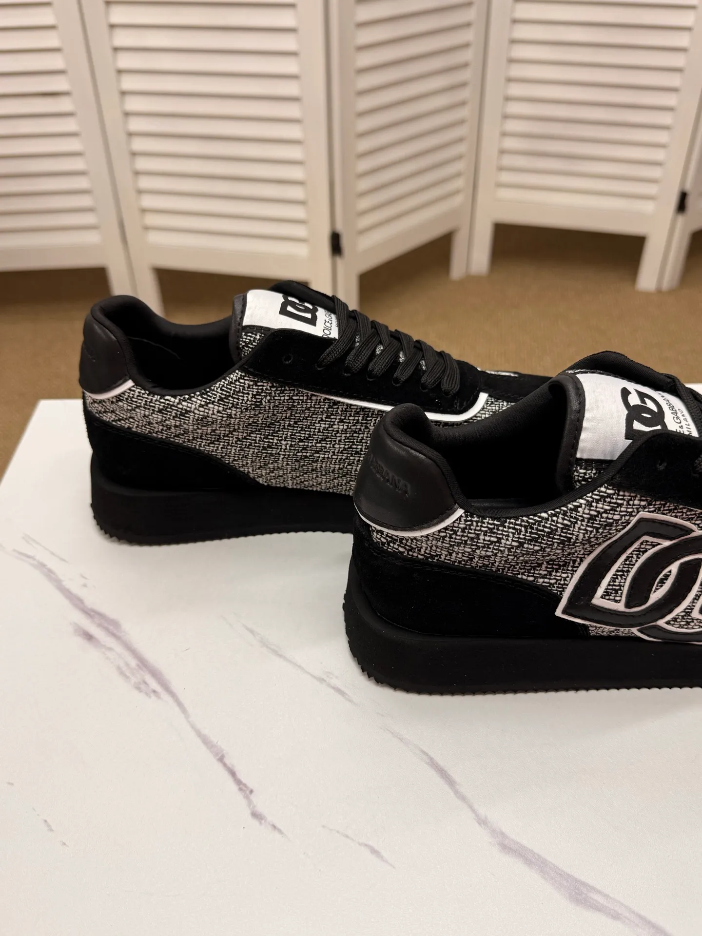 Men's clothing and shoes 230. The latest sports and casual shoes for couples (DG) are fashionable and versatile, and can add luster to various looks. Create an exquisite design with unique dynamic vitality and modern atmosphere, showing modern elegance. Size: 36-46 (45 and 46 are custom-made and cannot be returned or exchanged) Se